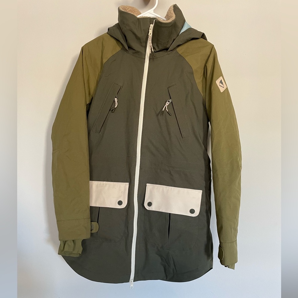 Women’s Snowboard/ Ski Jacket